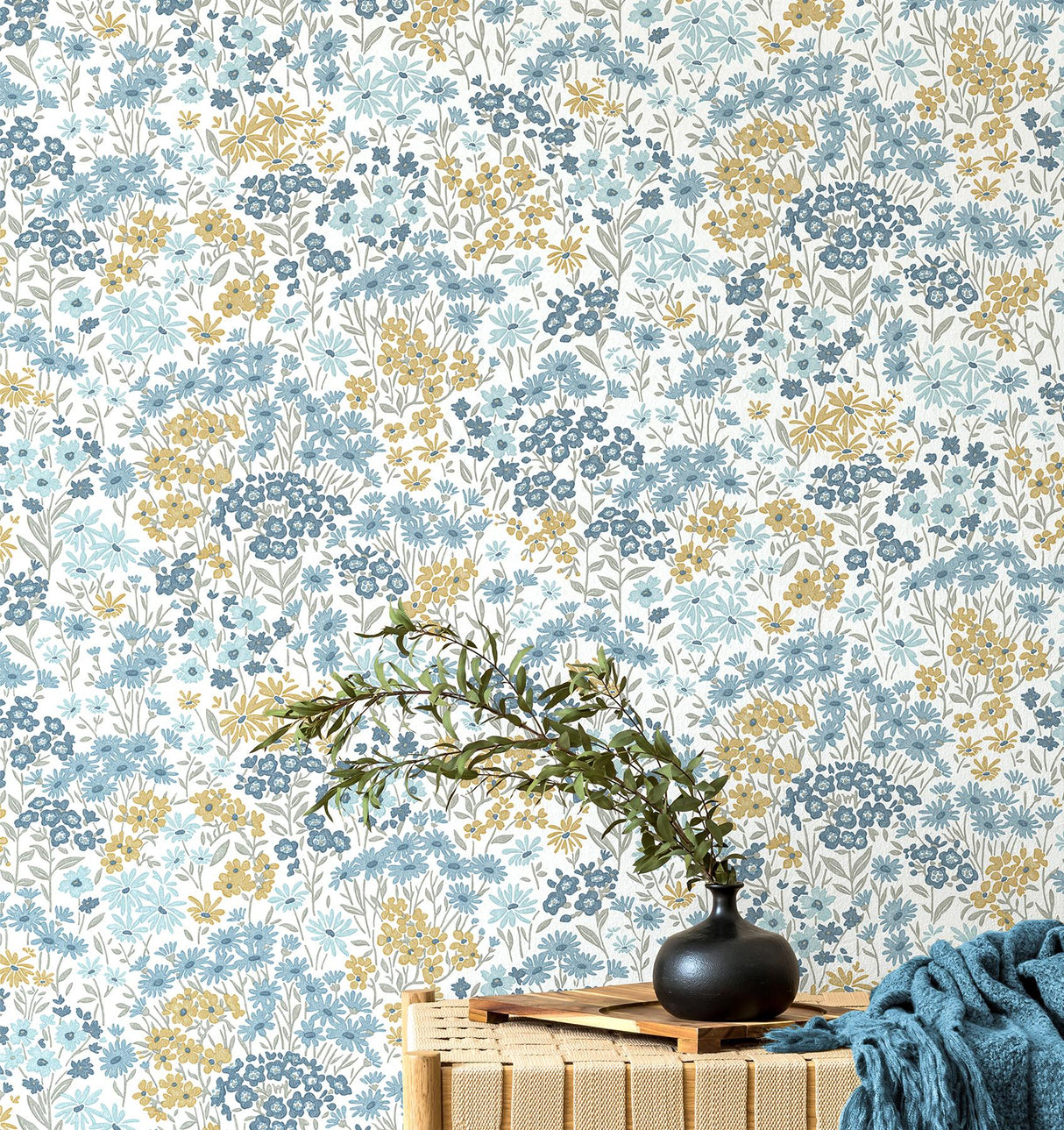 Advantage Ditsy Light Blue Daisies Wallpaper