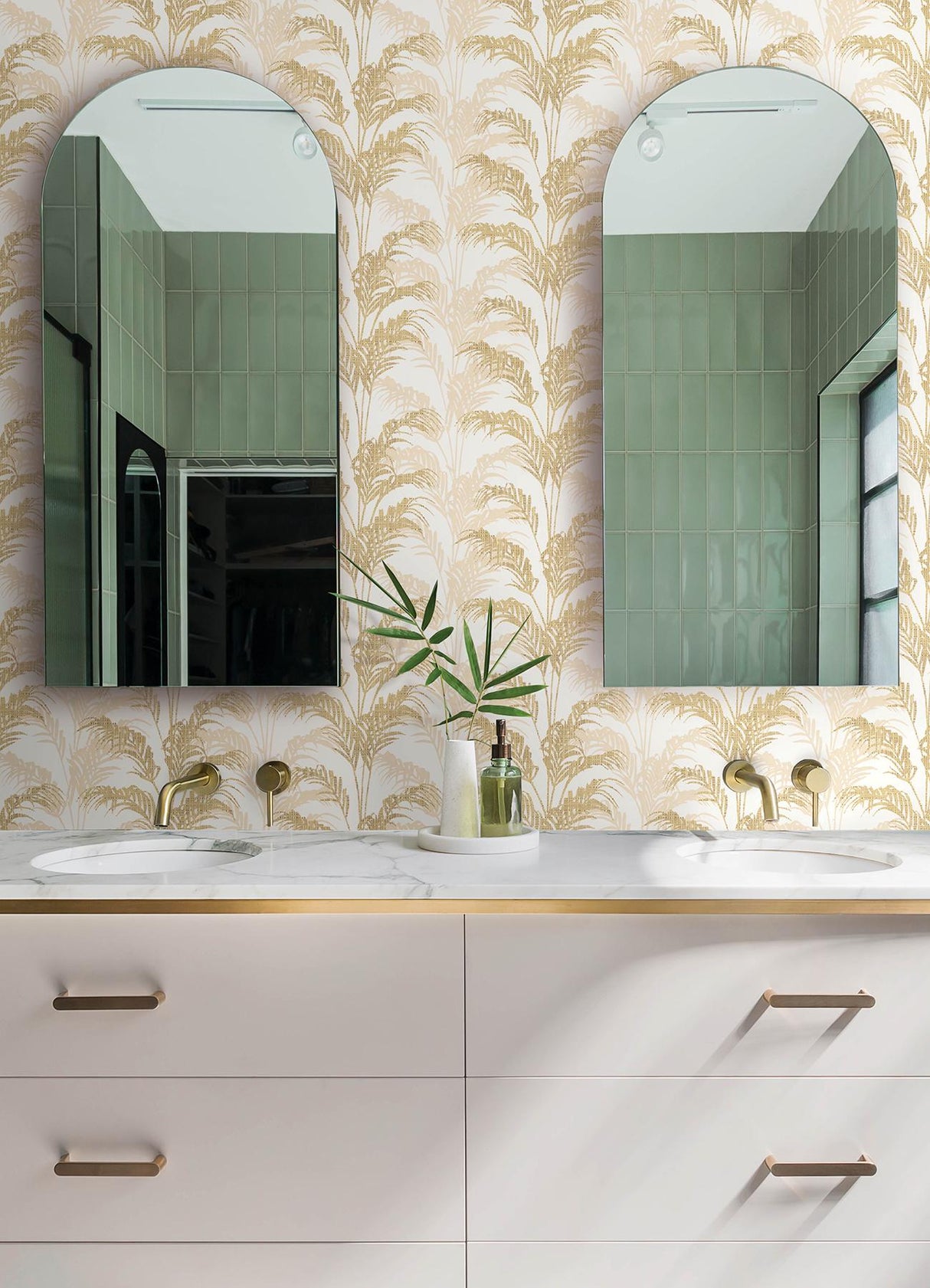 Advantage Rattan Gold Palm Wallpaper