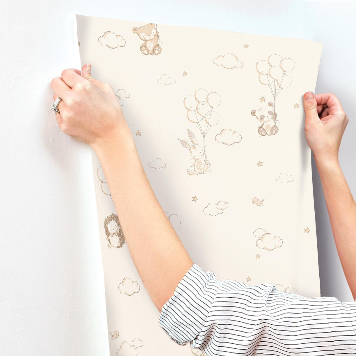 Advantage Floating Balloons Light Brown Animal Wallpaper