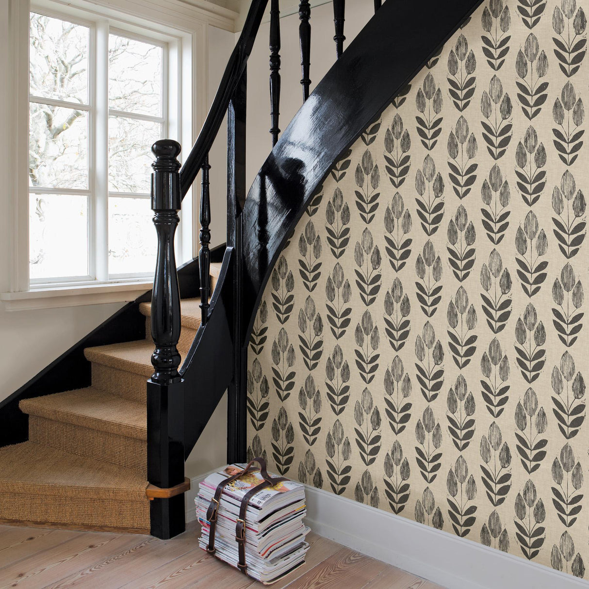 York Garland Black Block Tulip Wallpaper