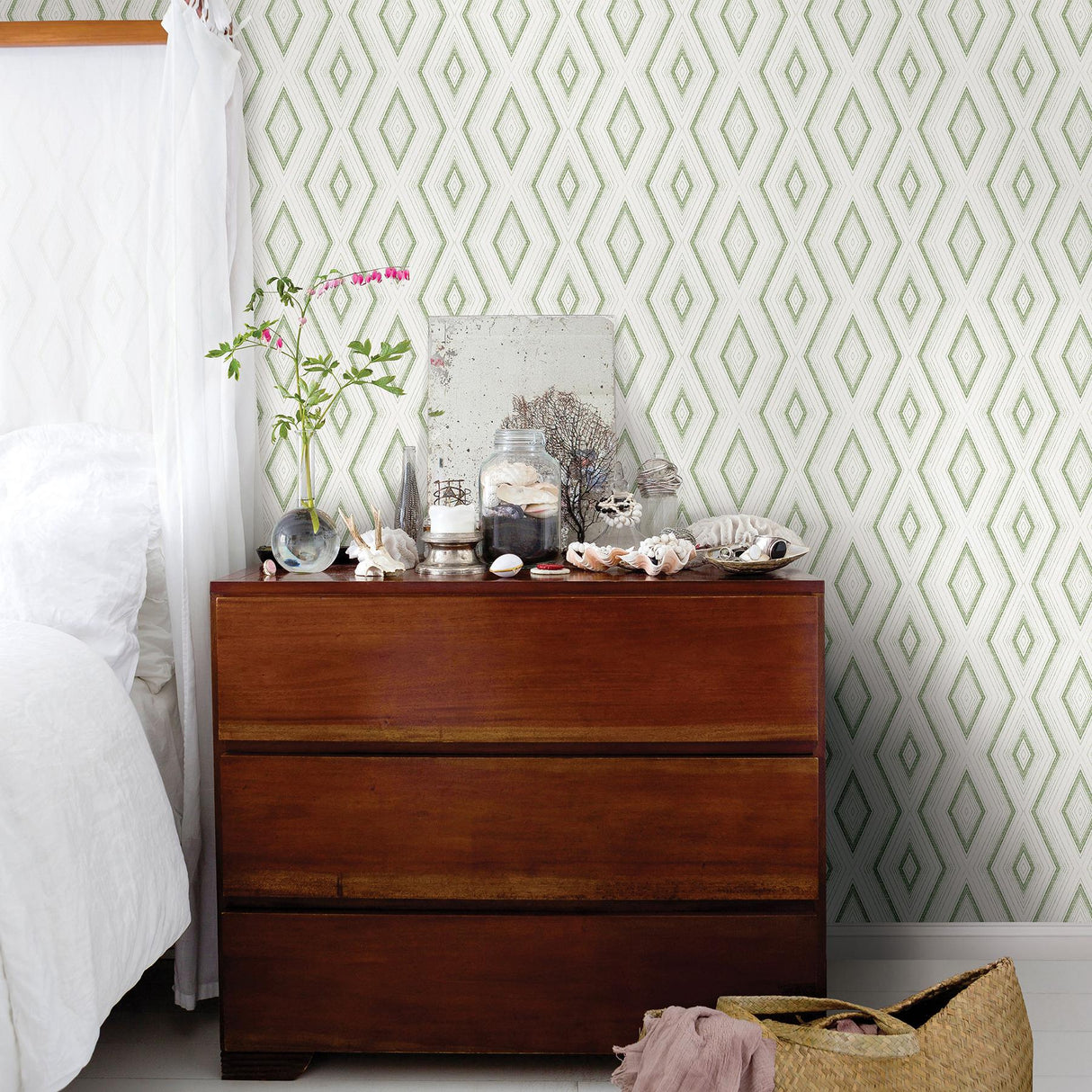 York Santa Cruz Green Geometric Wallpaper