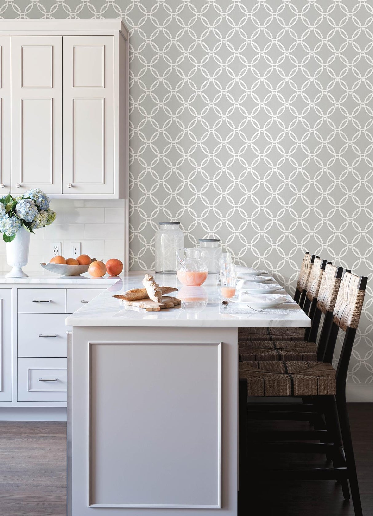 York Quelala Grey Ring Ogee Wallpaper