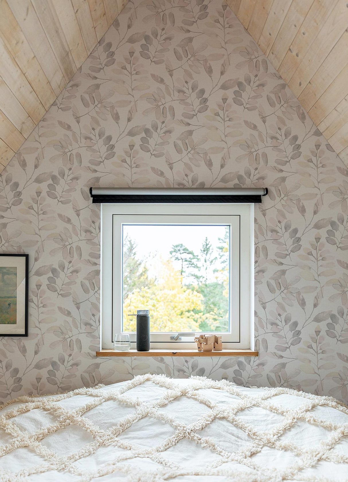 York Pinnate Blush Leaves Wallpaper