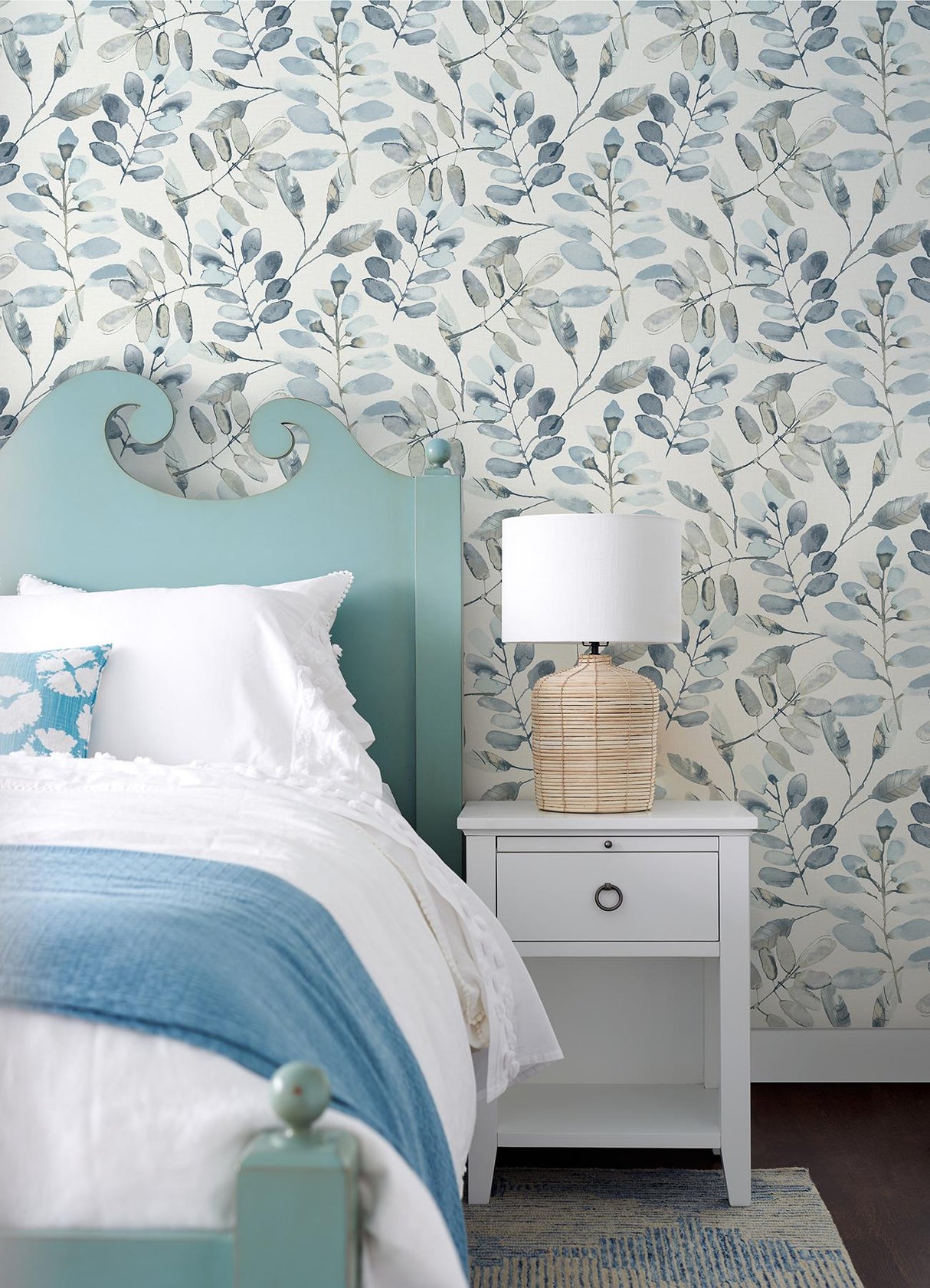 York Pinnate Blue Leaves Wallpaper