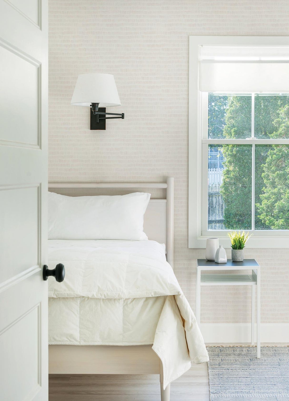 York Pips Blush Watercolor Brushstrokes Wallpaper
