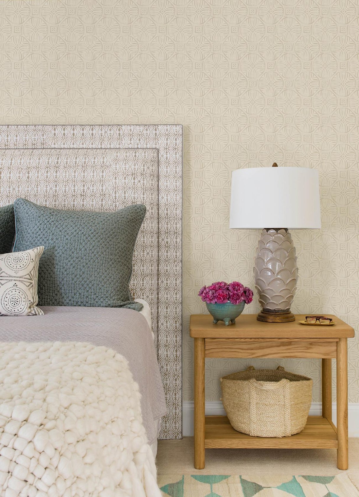York Sandee Dove Medallion Wallpaper