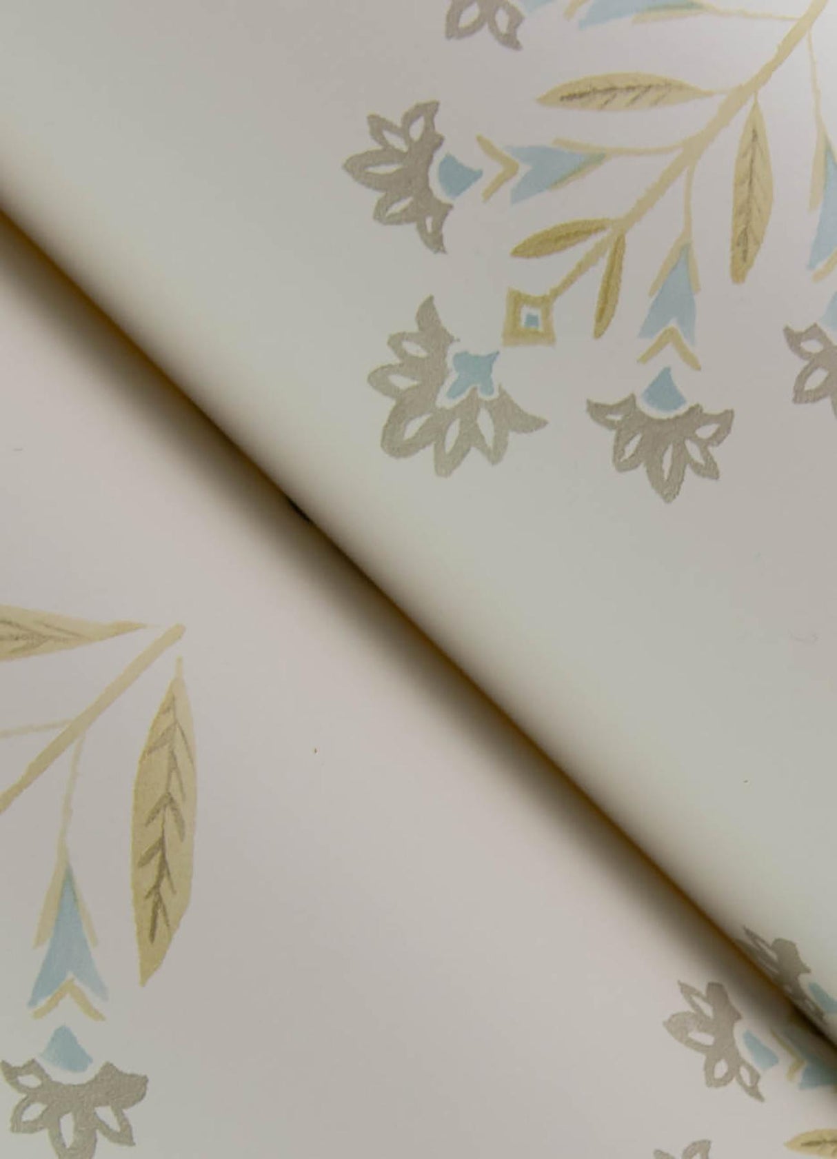 York Kova Yellow Floral Crest Wallpaper