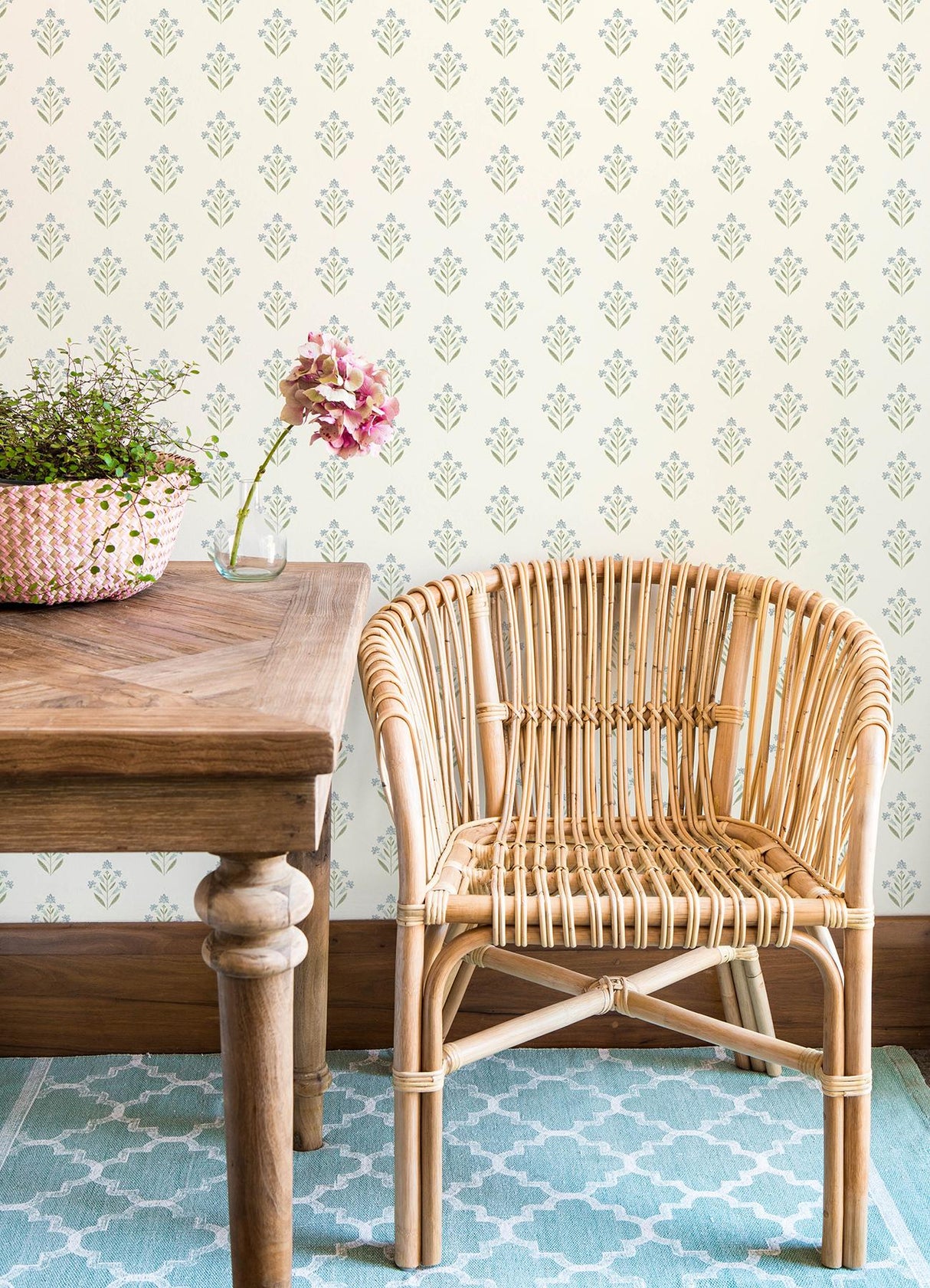 York Kova Aquamarine Floral Crest Wallpaper