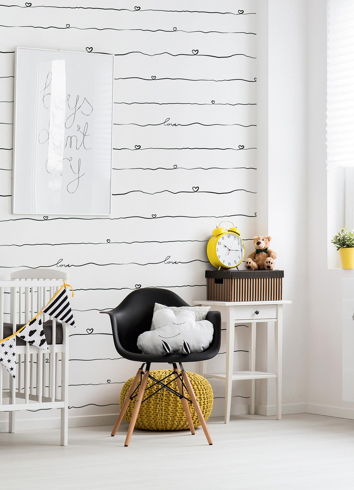 York Love & Hearts Black Script Wallpaper