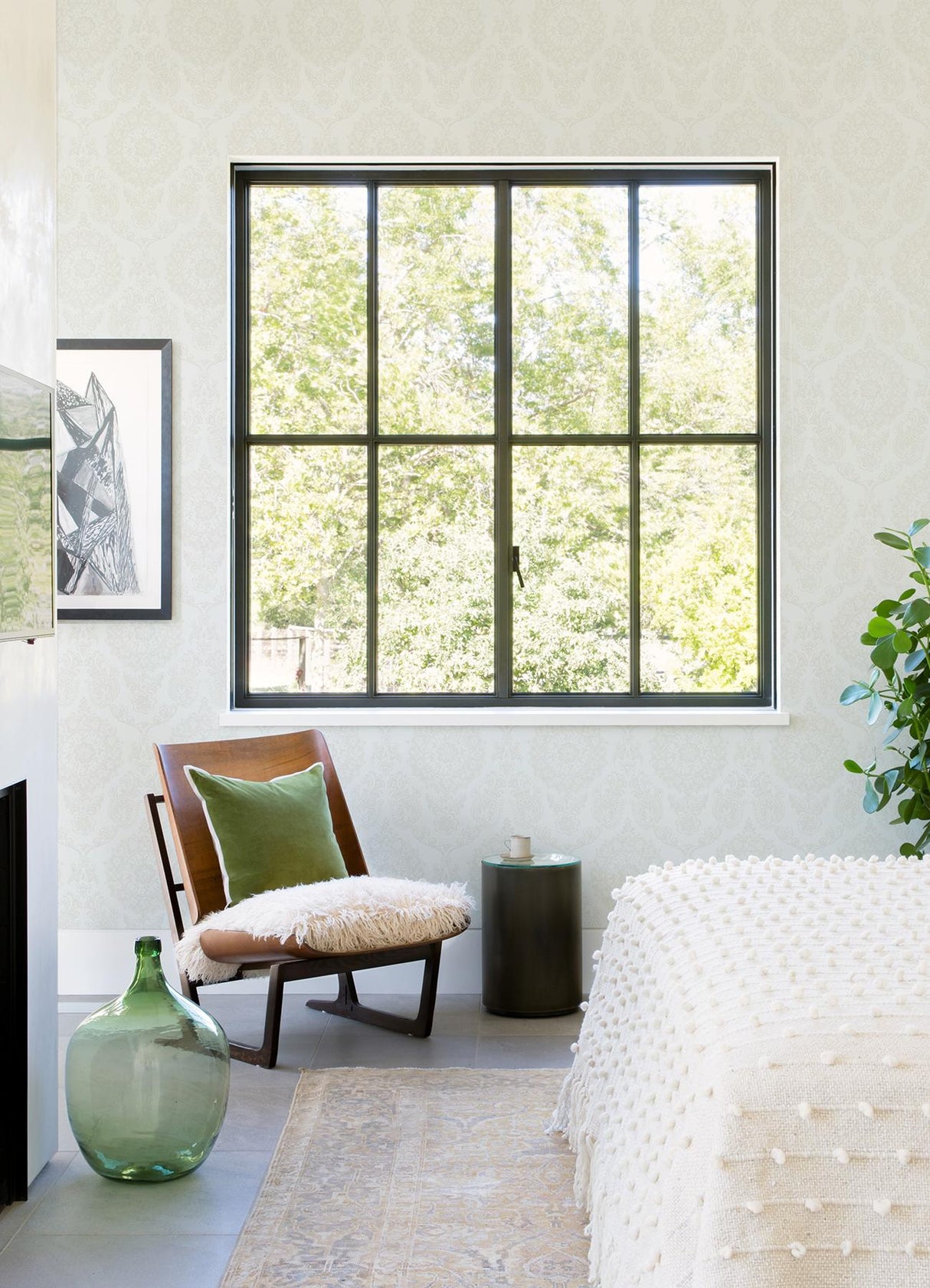 York Helm Damask White Floral Medallion Wallpaper