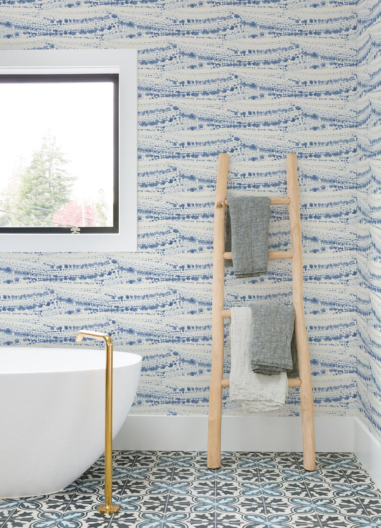 York Rannell Navy Abstract Scallop Wallpaper