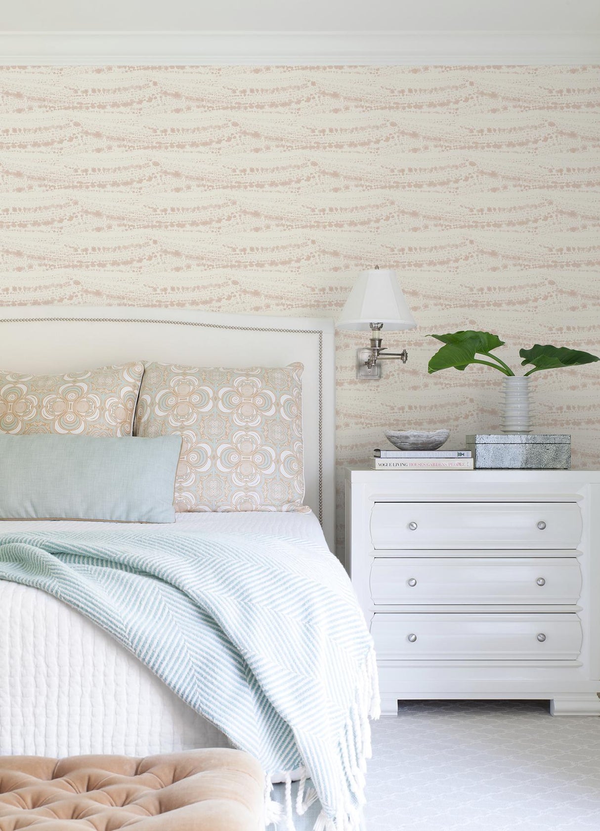 York Rannell Peach Abstract Scallop Wallpaper