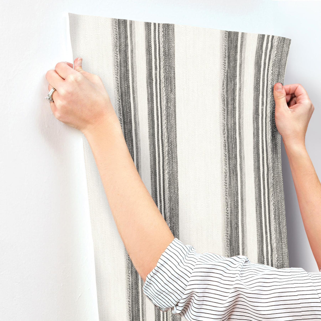 York Loom Spun Charcoal Wallpaper