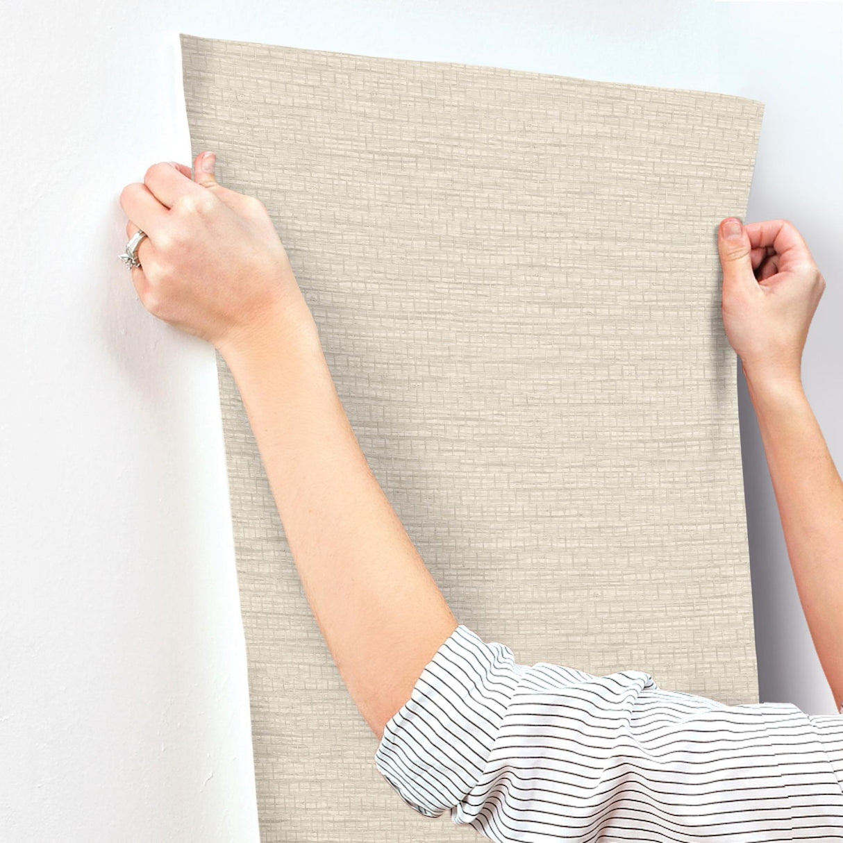 York Plaited Grass Light Grey Wallpaper