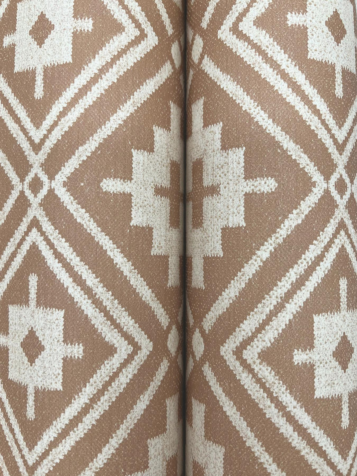 York Camp Blanket Chestnut Wallpaper