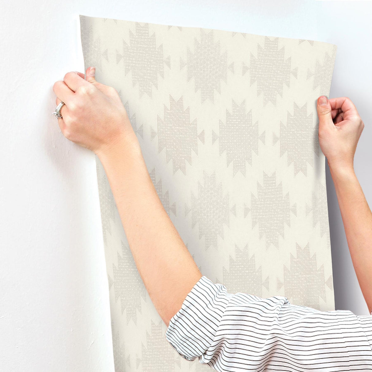 York Stitched Heirloom White Wallpaper