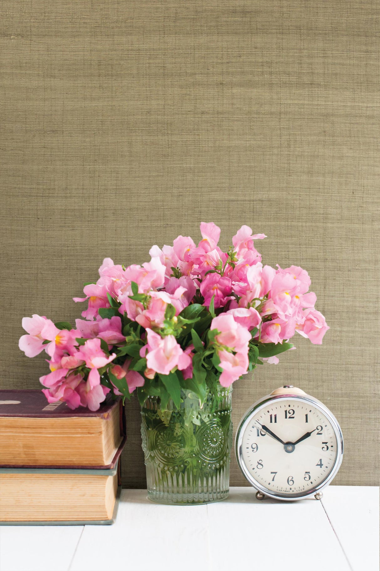 York Emi Grey Sisal Grasscloth Wallpaper