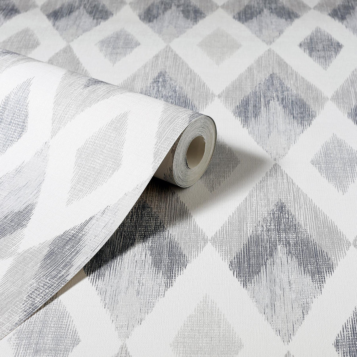 York Fitzgerald Grey Ikat Diamond Wallpaper