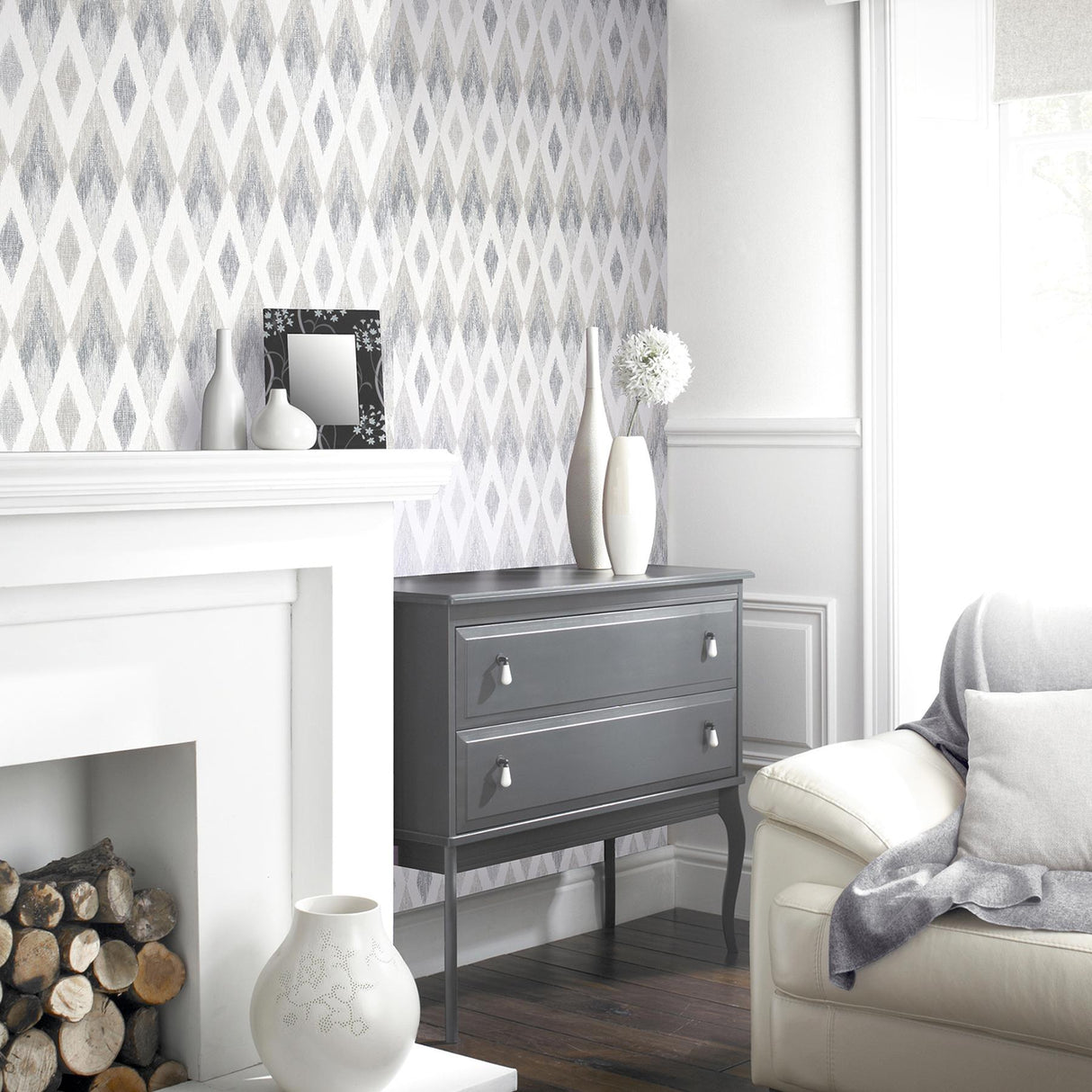 York Fitzgerald Grey Ikat Diamond Wallpaper