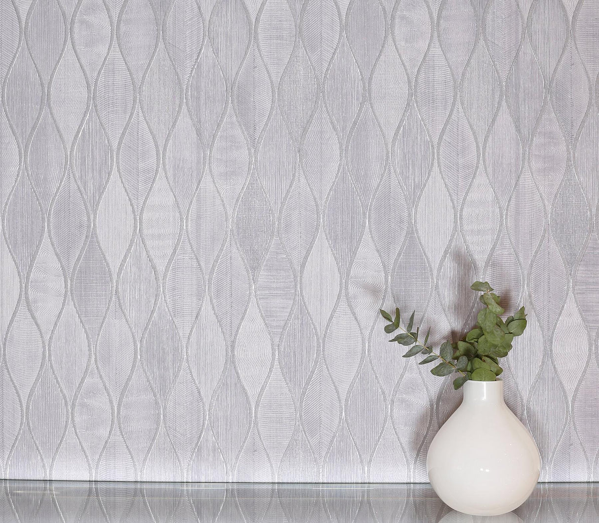 York Mattais Silver Ogee Wallpaper