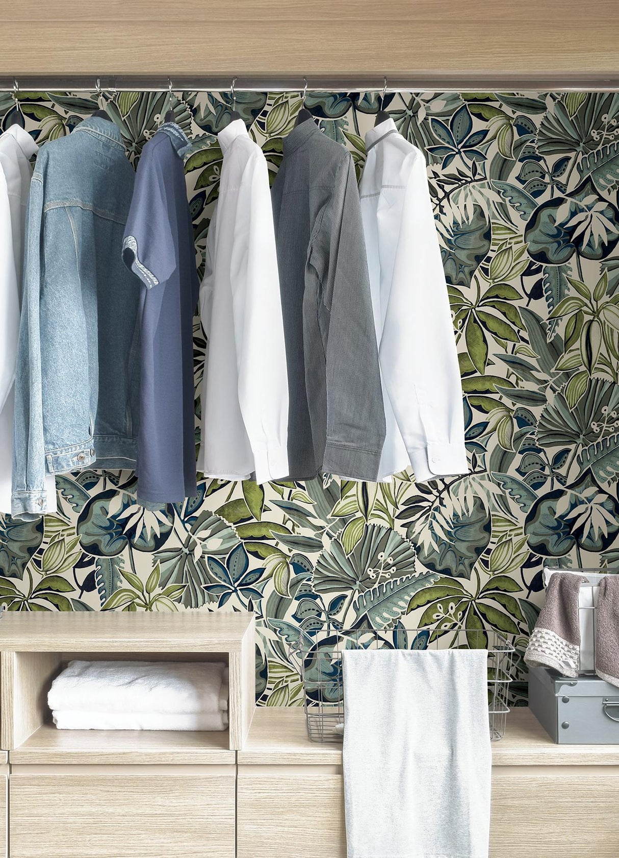 York Slate Feuilles Peel & Stick Wallpaper