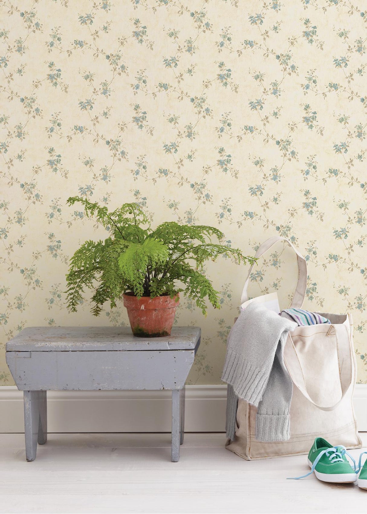 York Rose Valley Sky Floral Trail Wallpaper