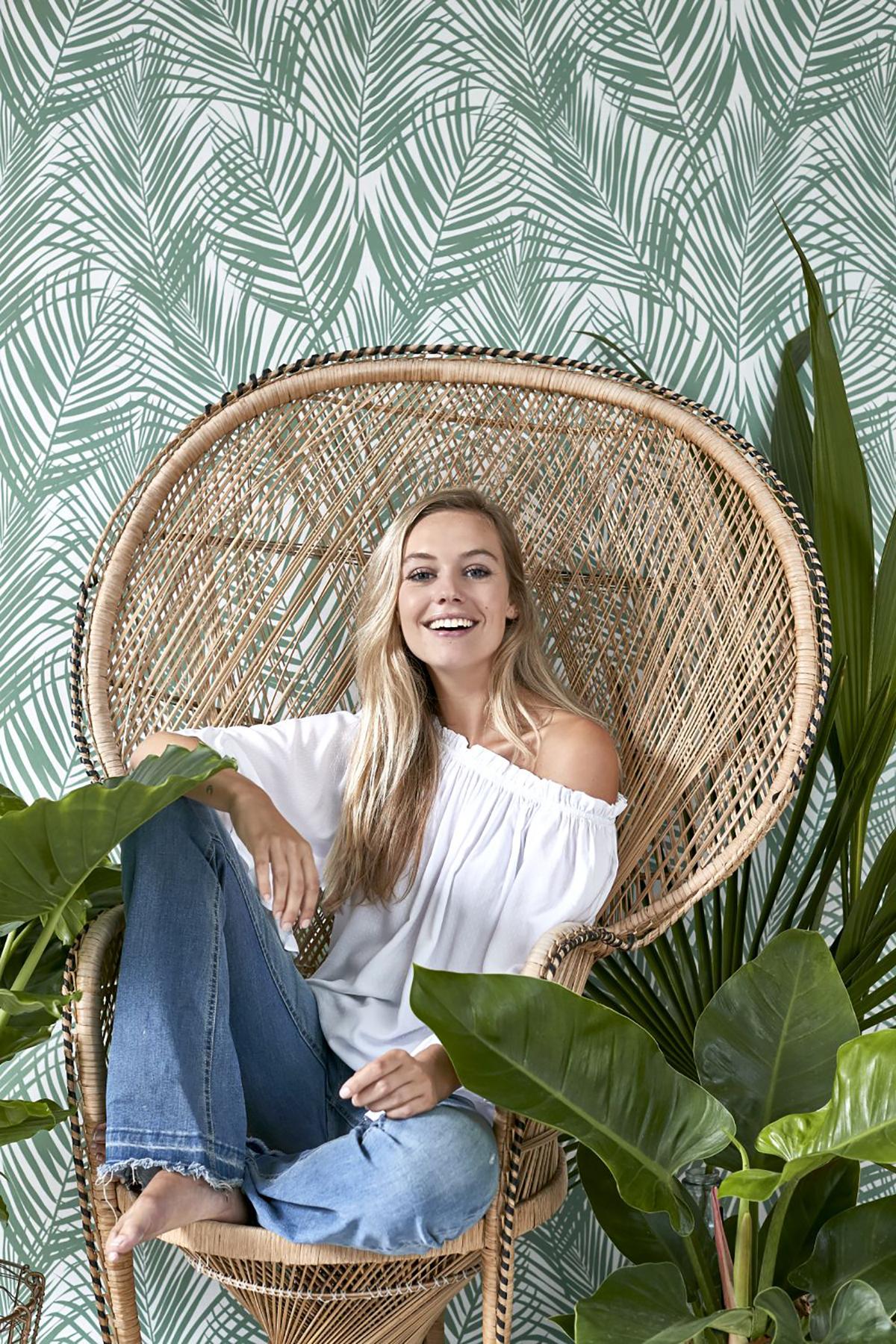 York Fifi Green Palm Frond Wallpaper