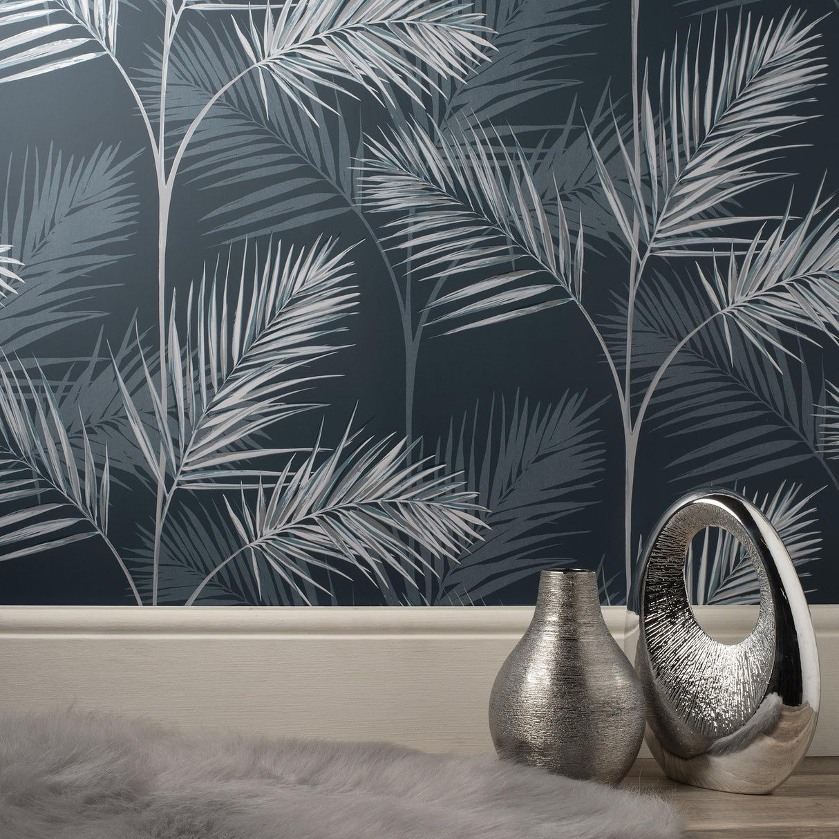 York South Beach Navy Fronds Wallpaper