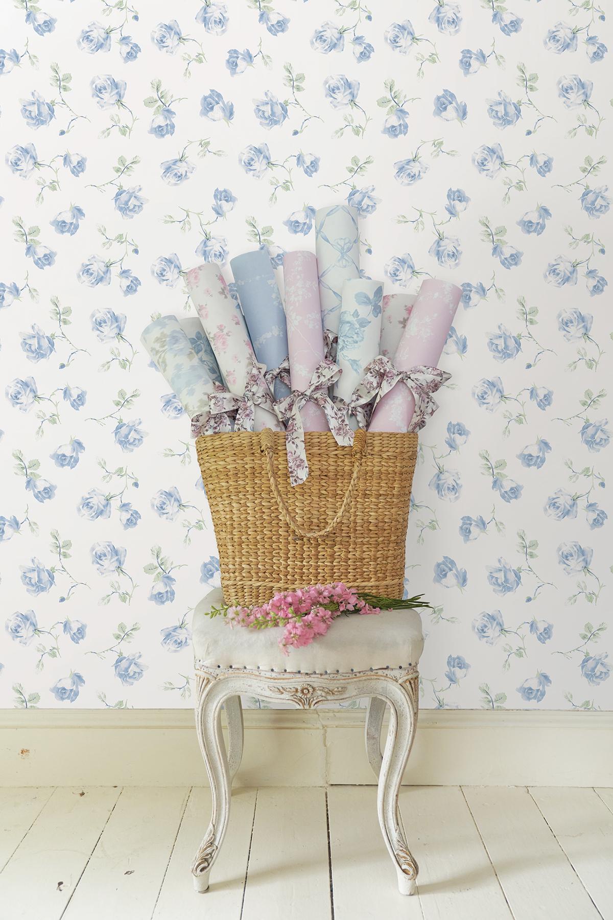 York French Blue Ribbon Rosa Peel & Stick Wallpaper