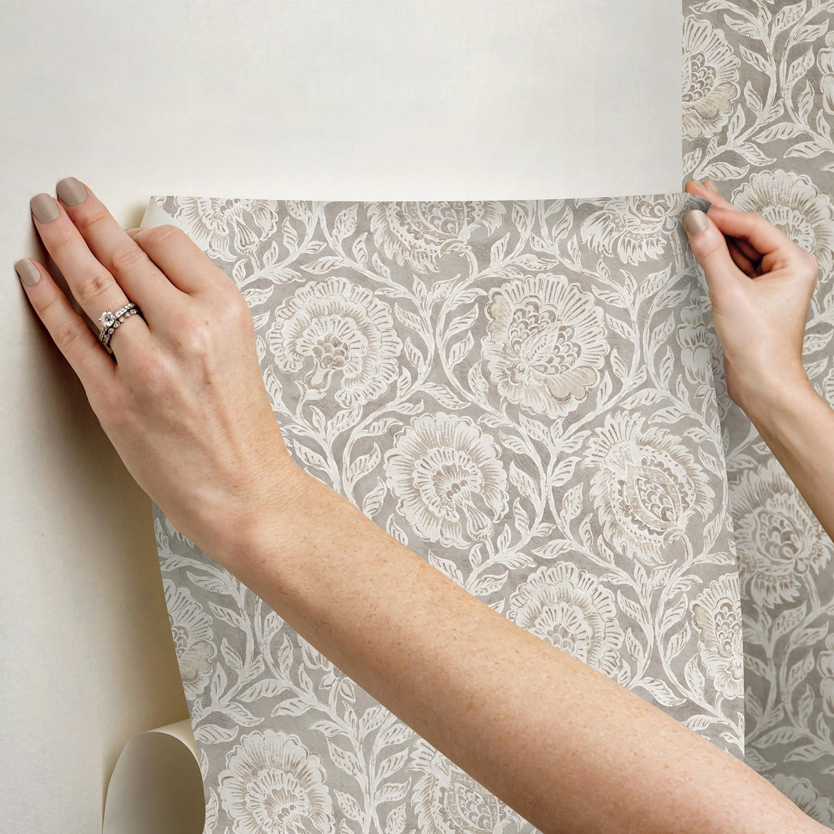 York Aliviya Peppercorn Peel and Stick Wallpaper