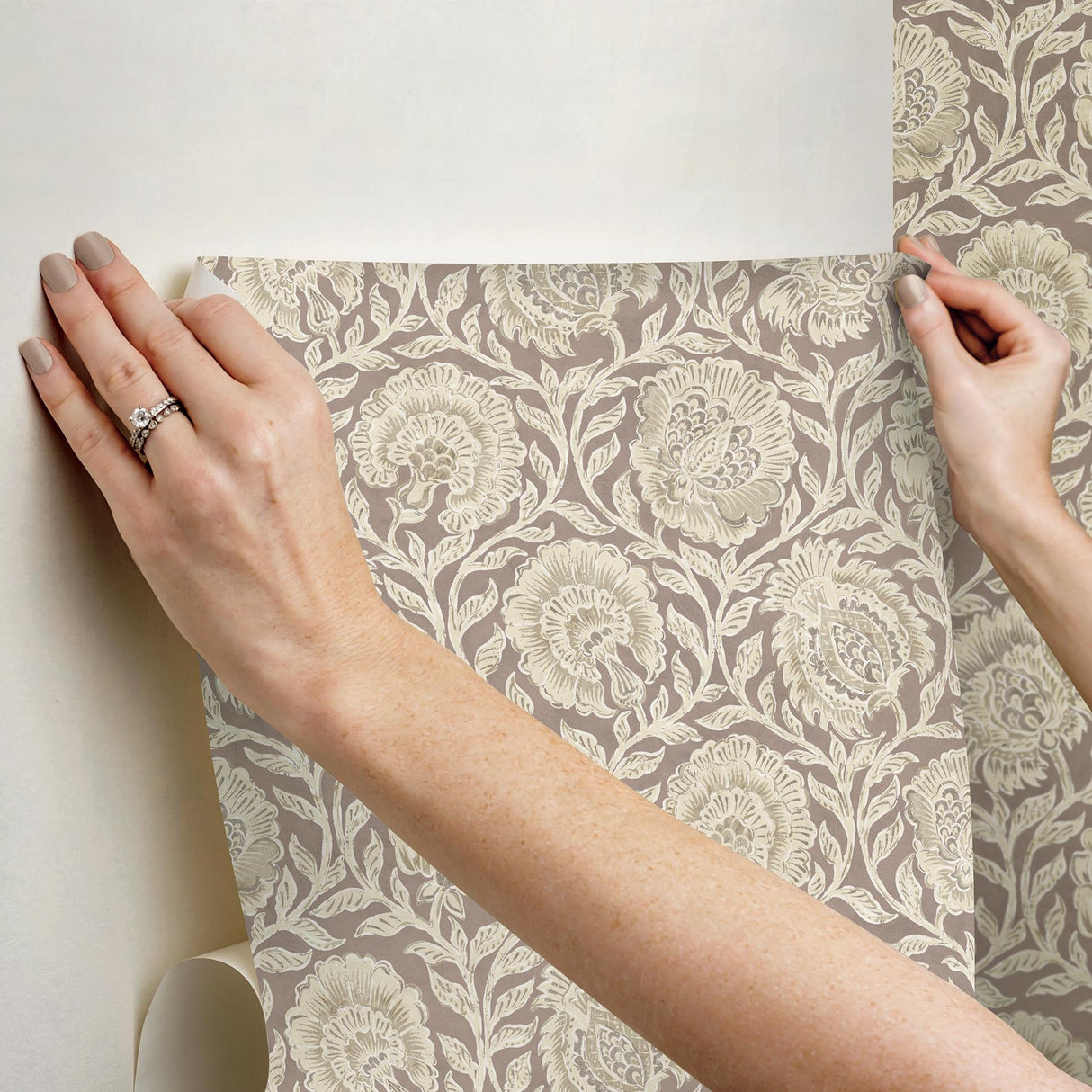 York Aliviya Cha Peel and Stick Wallpaper