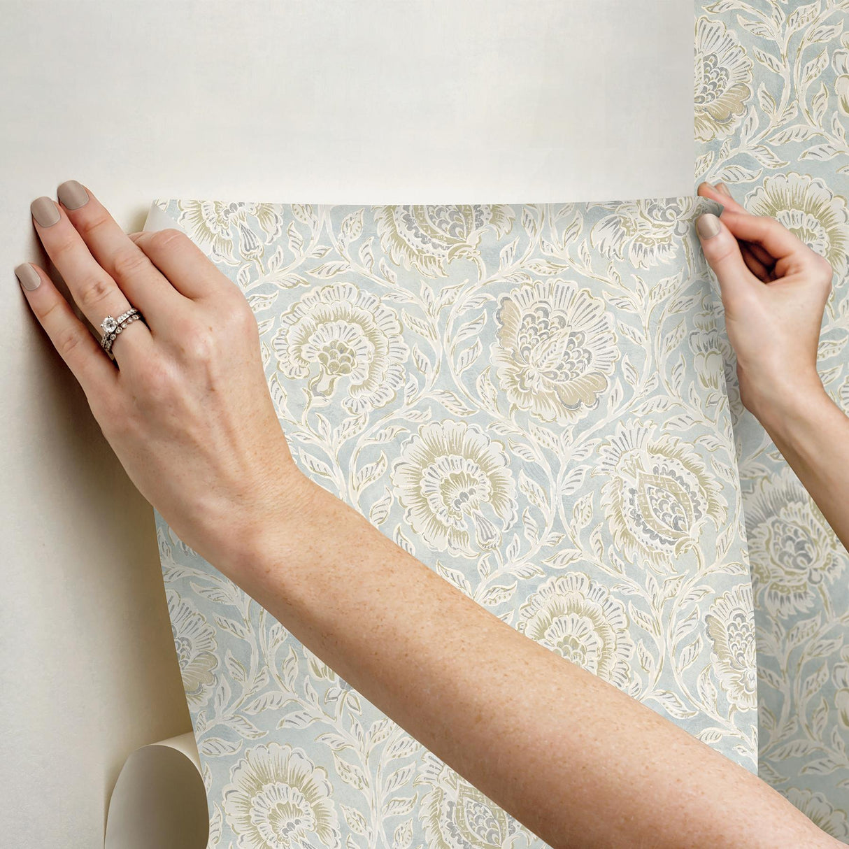 York Aliviya Mint Peel and Stick Wallpaper