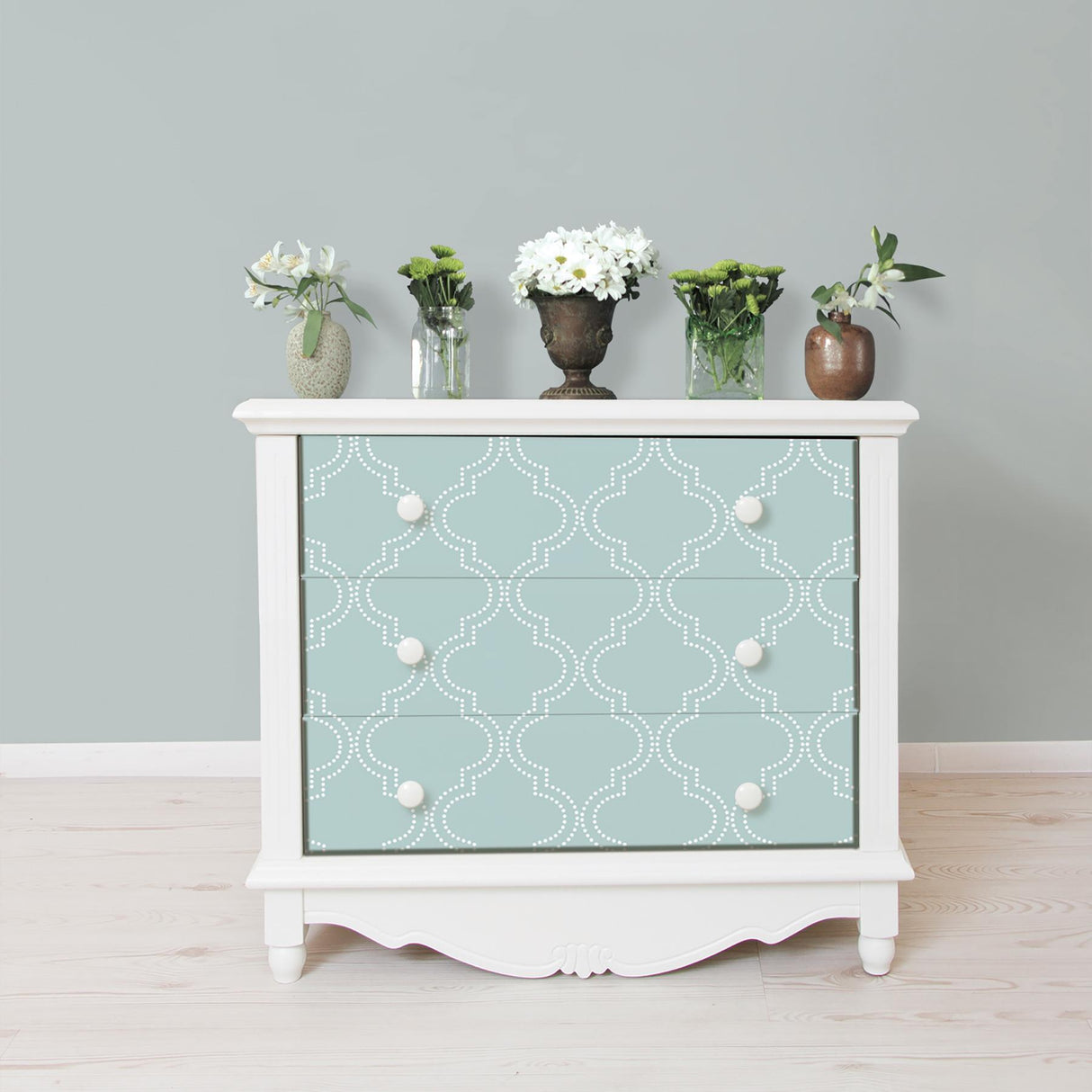 York Slate Blue Quatrefoil Peel & Stick Wallpaper
