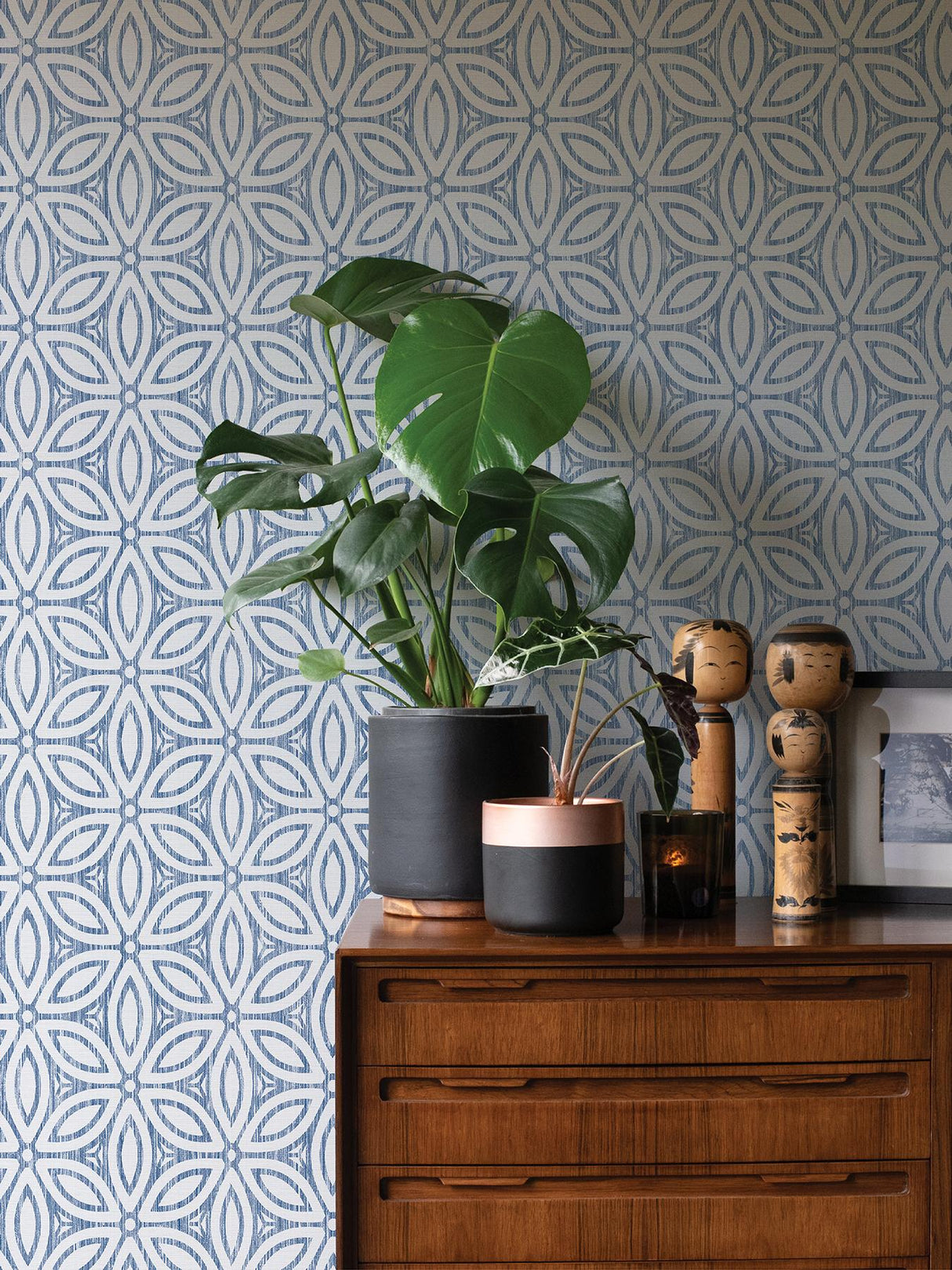 York Blue Hepatica Petal Peel & Stick String Wallpaper