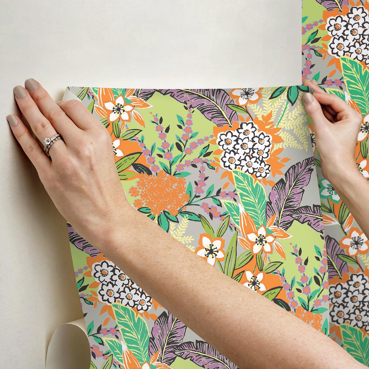 York RuJardin l'Orange Peel & Stick Wallpaper