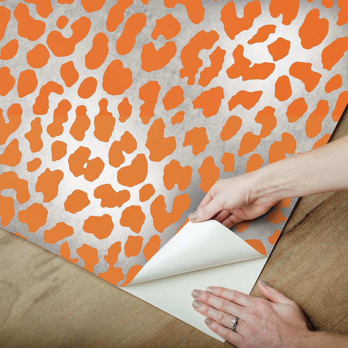 York RuLeopard l'Orange Peel & Stick Wallpaper