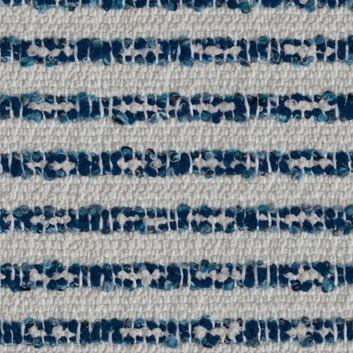 Kravet DESIGN 37622 5 Upholstery Fabric