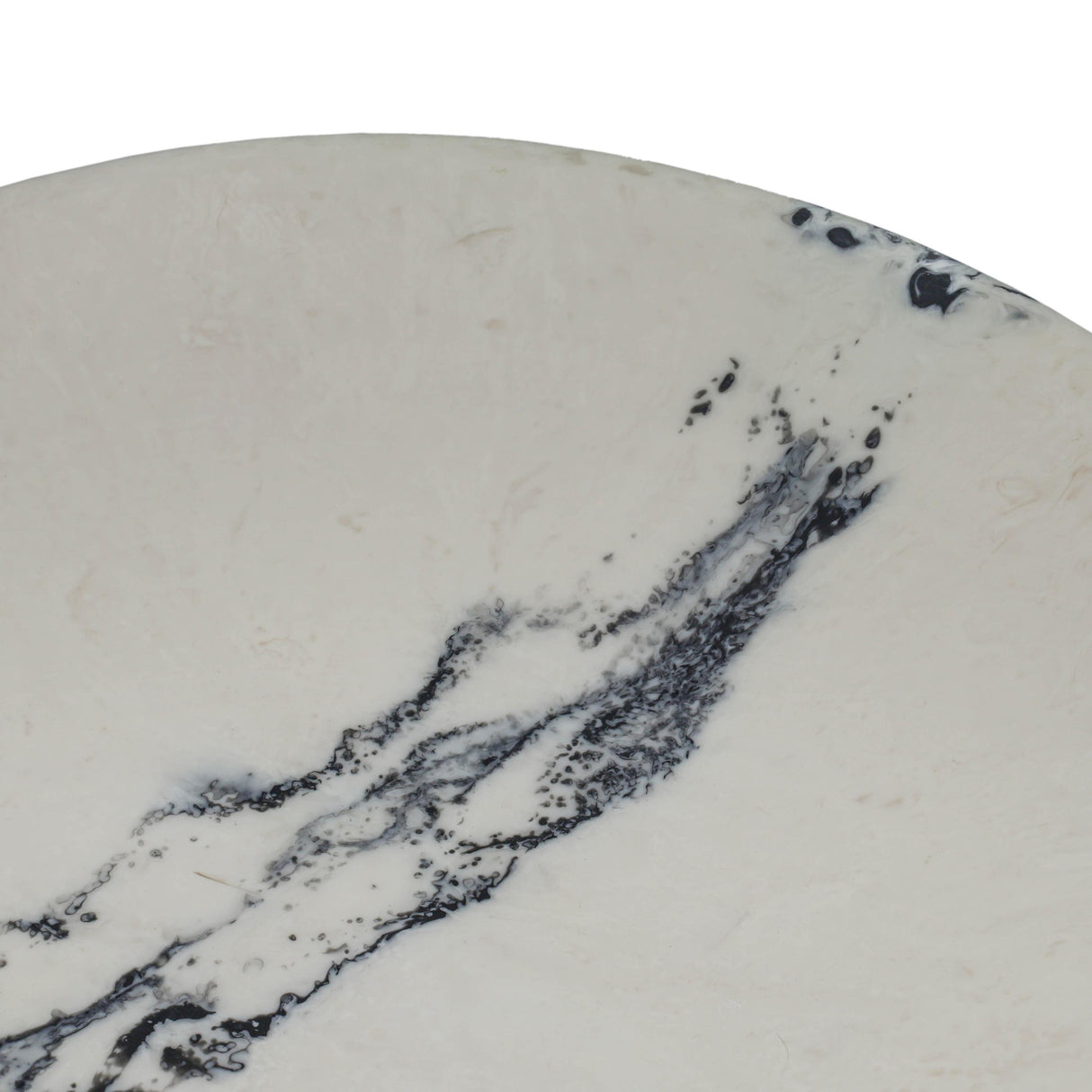 TOV Ikani Black & White Resin Serving Plate
