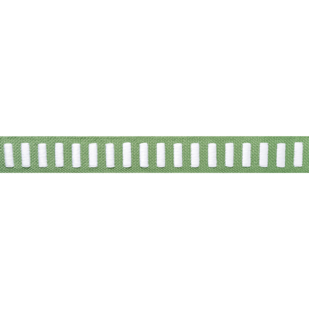 Thibaut Dash Tape White On Spring Trim