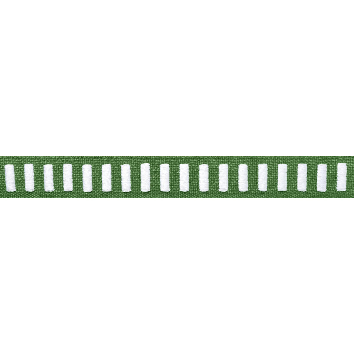 Thibaut Dash Tape White On Kelly Trim
