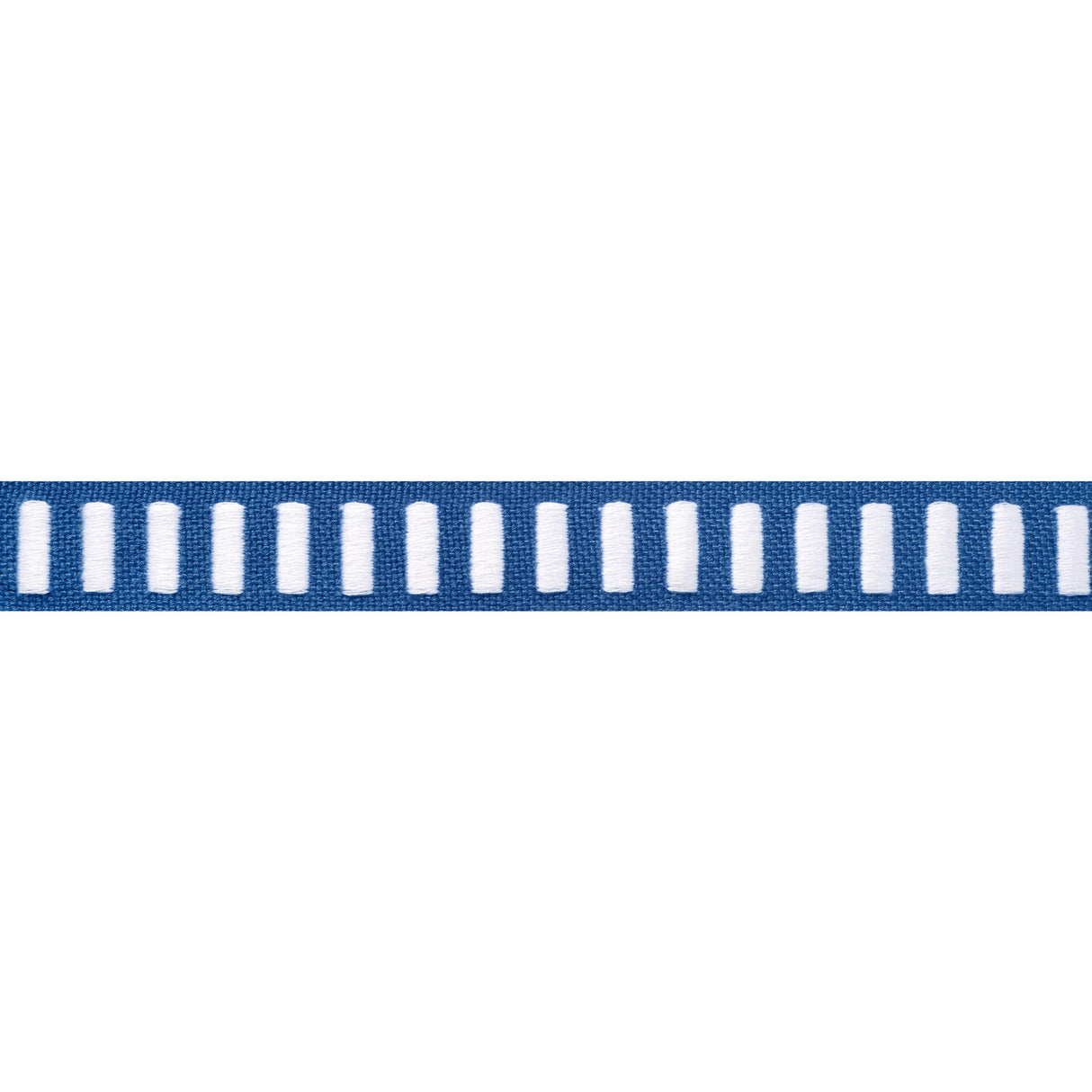 Thibaut Dash Tape White On Bermuda Trim