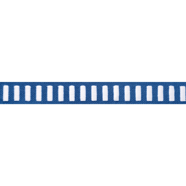 Thibaut Dash Tape White On Bermuda Trim