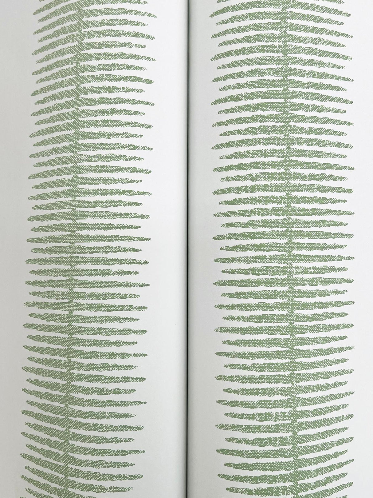 Kravet DESIGN W4407 23 Wallpaper