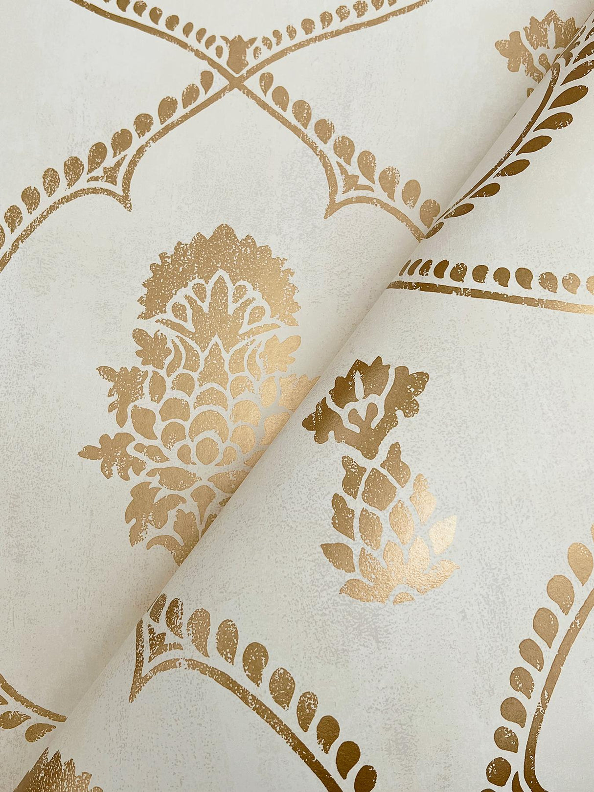 Kravet DESIGN W4414 4 Wallpaper