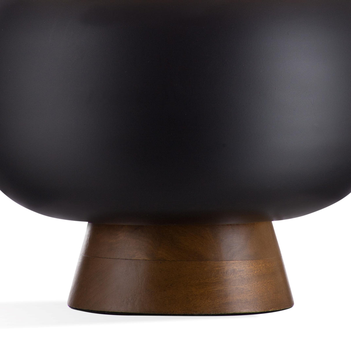 Bassett Black Ping Table Lamp