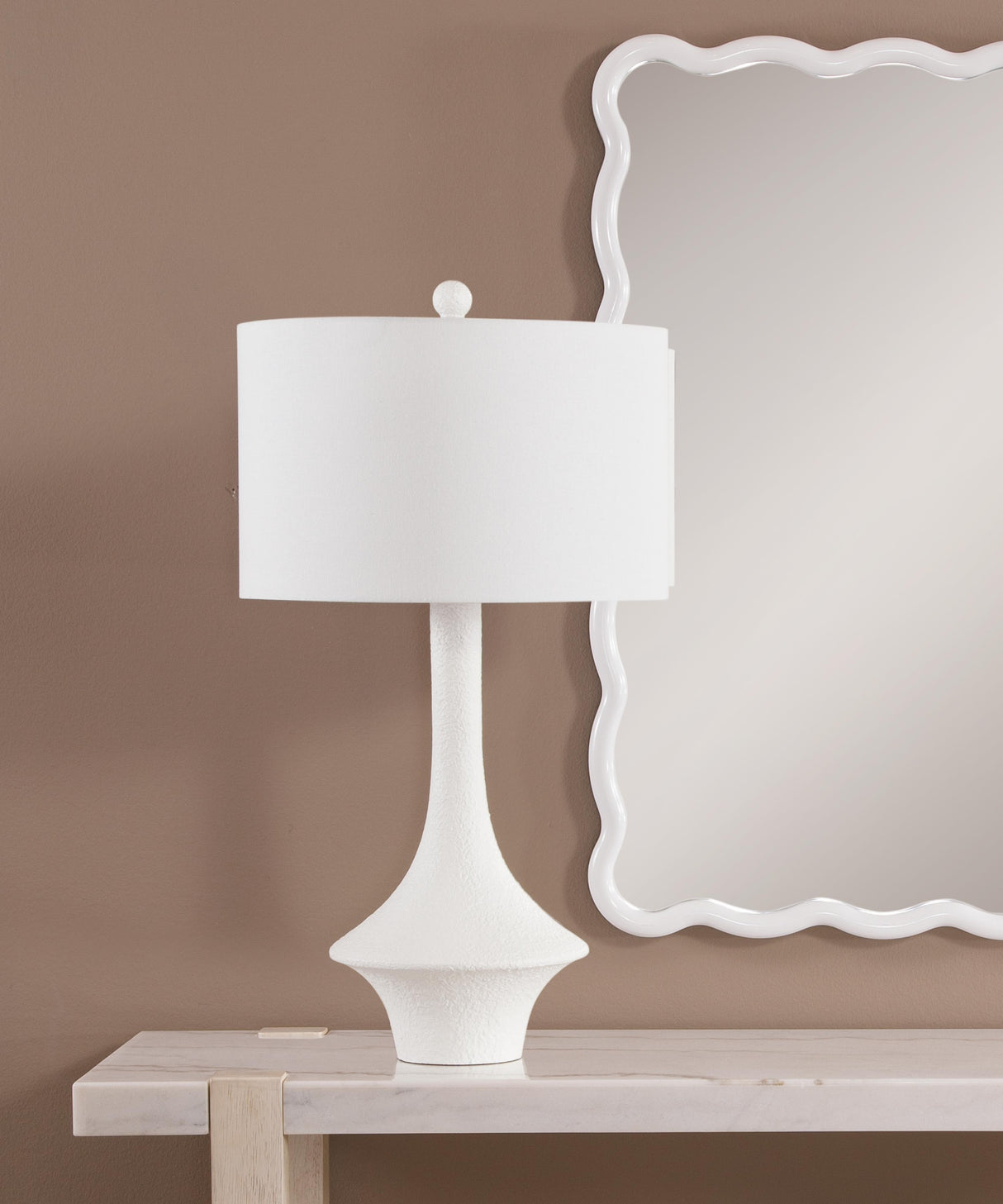 Bassett White Beckham Table Lamp