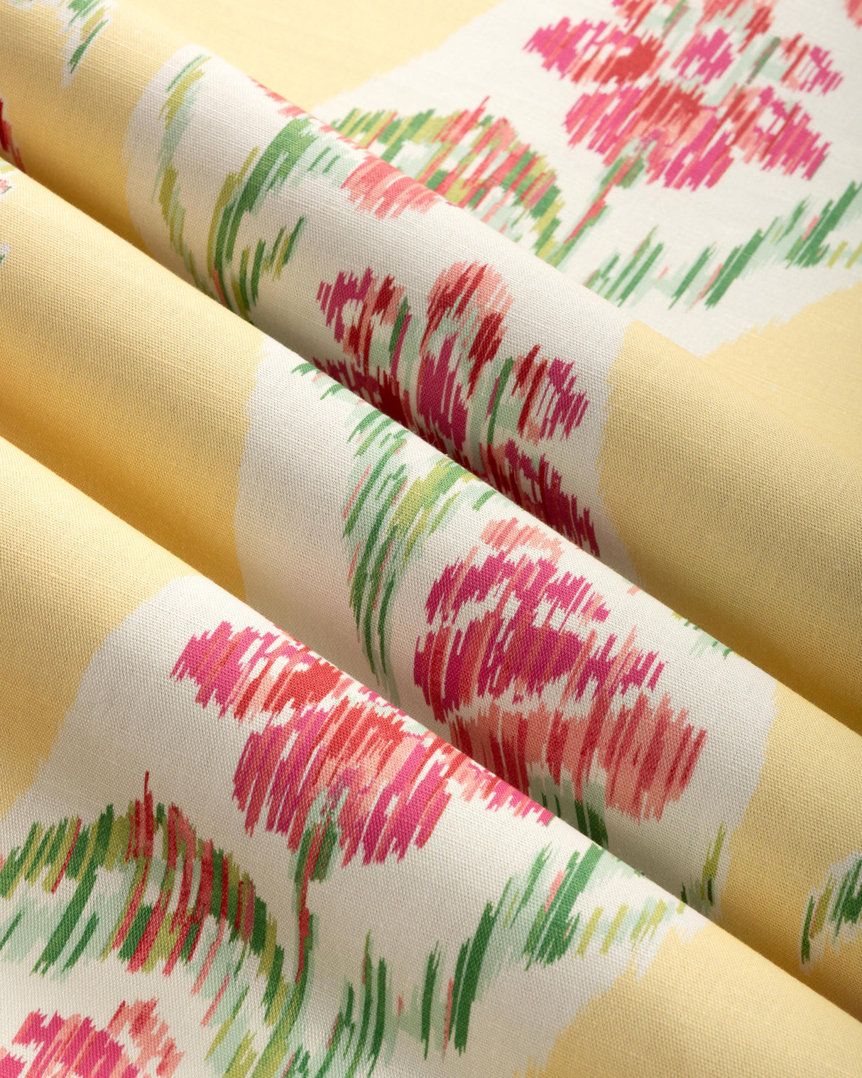 Brunschwig & Fils LORING PRINT SPRING Fabric
