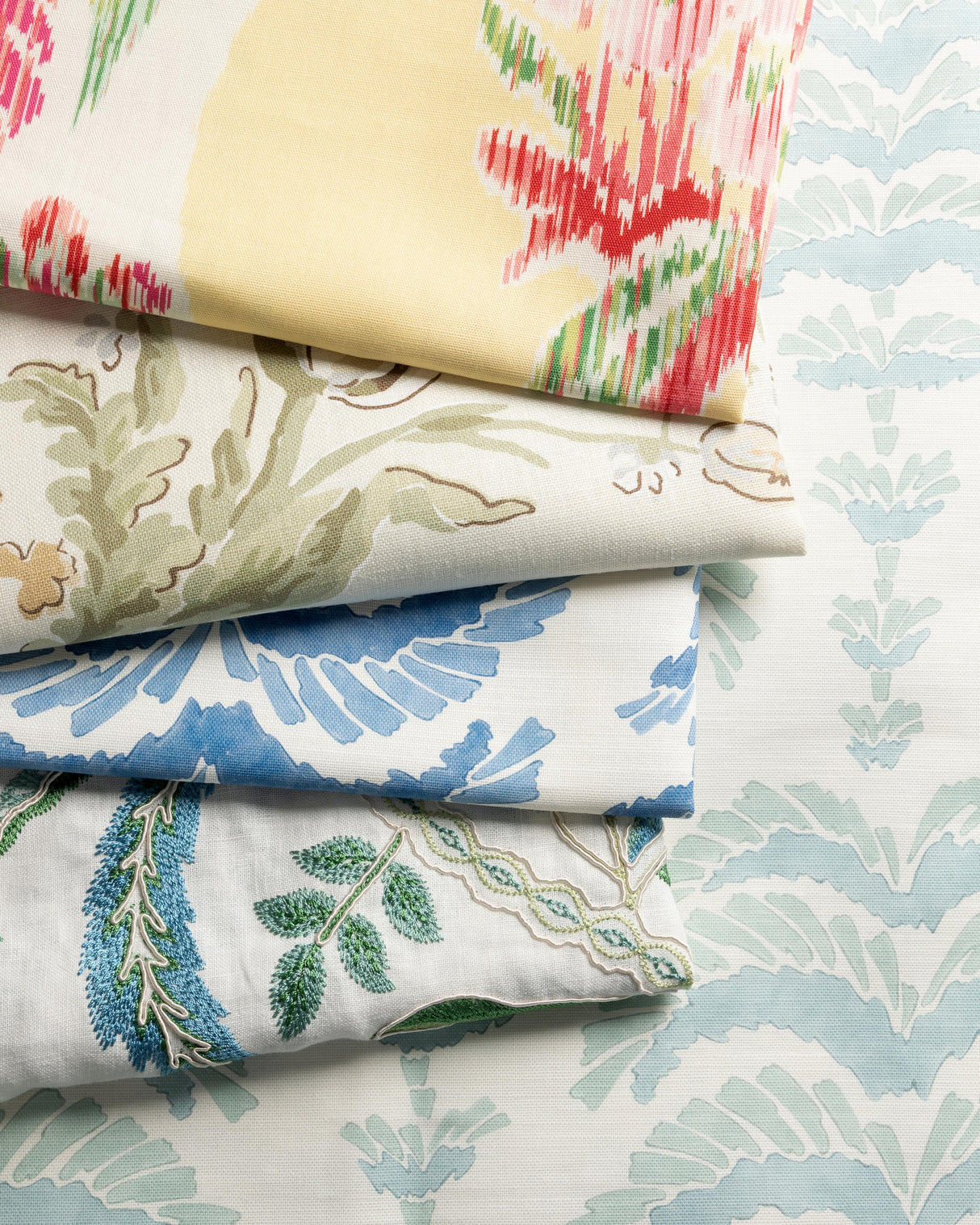 Brunschwig & Fils LORING PRINT SPRING Fabric