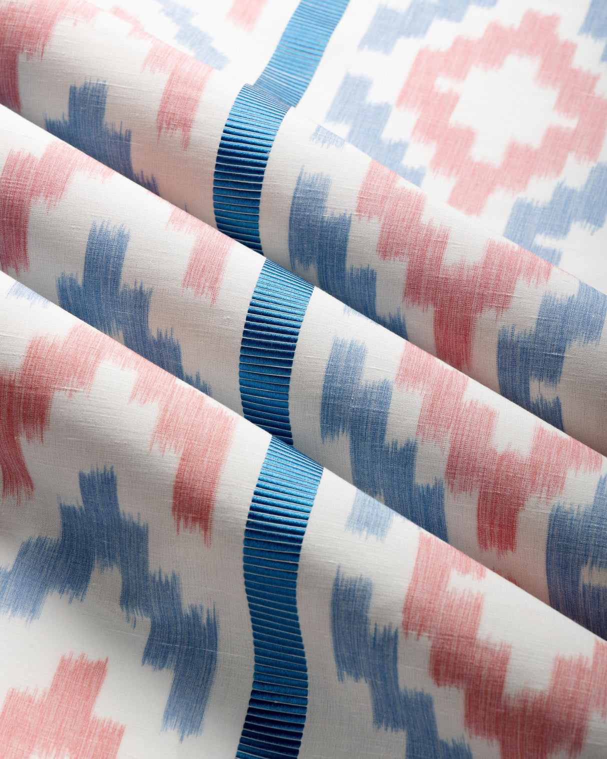 Brunschwig & Fils SARLAT WARP PRINT RED/BLUE Fabric