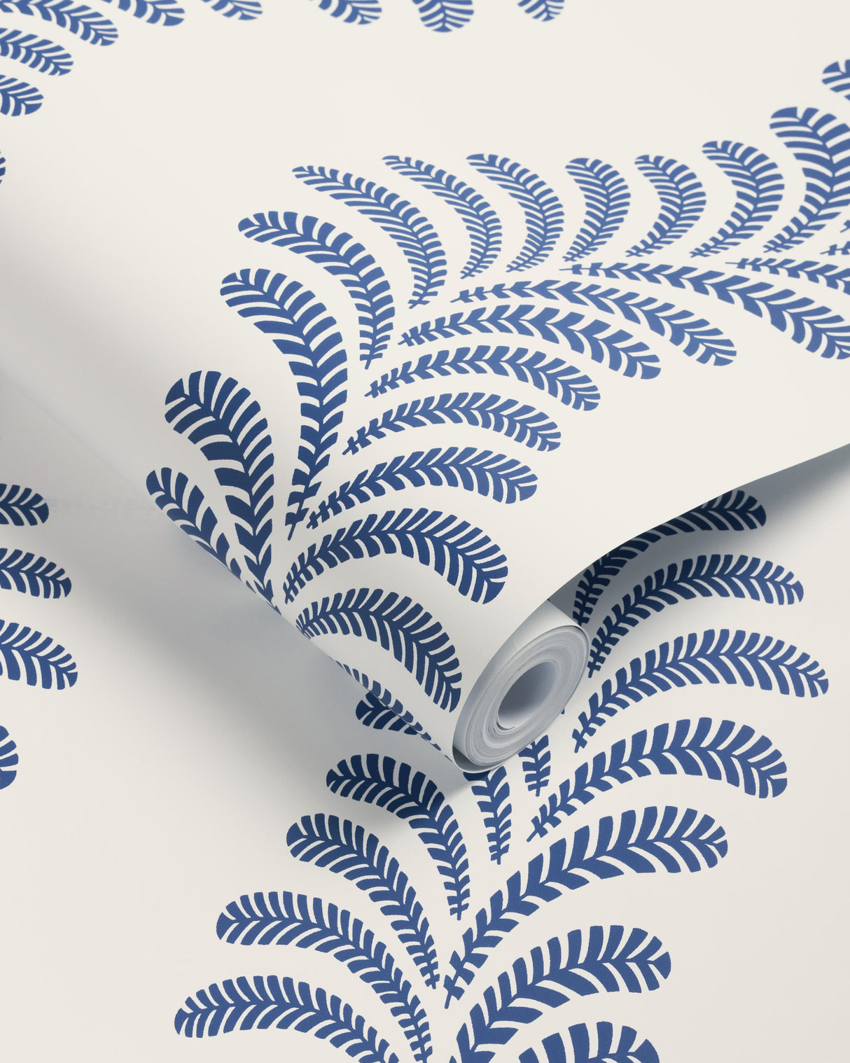 Brunschwig & Fils VEZERE NAVY Wallpaper